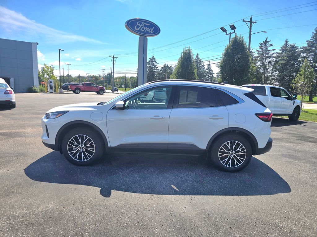 ford escape plug-in hybrid 2026 1FMCU0E15TUA14746 image ford escape plug-in hybrid 2026 1FMCU0E15TUA14746 image